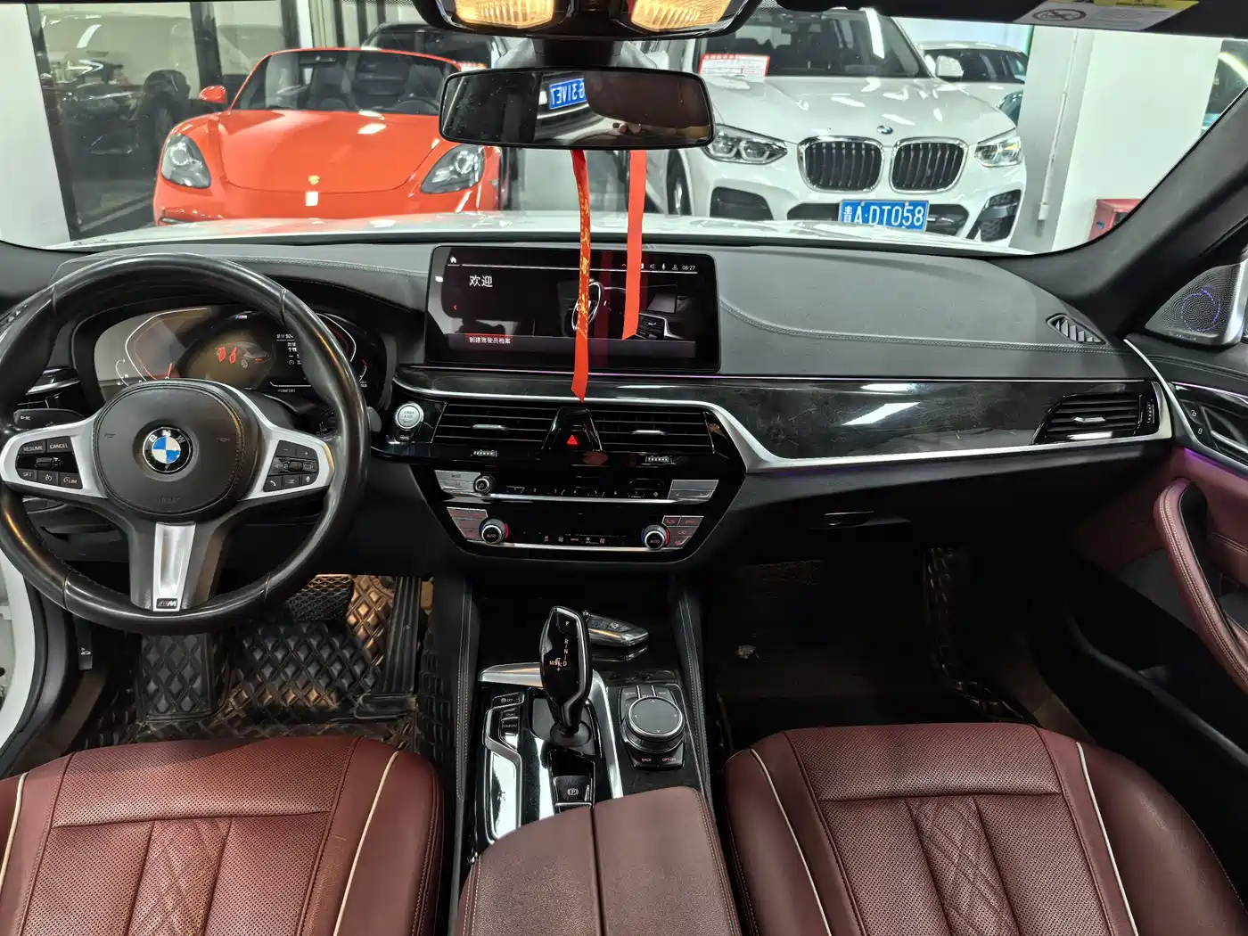 BMW 5 Series 2022 525Li M Sport Package фото 10
