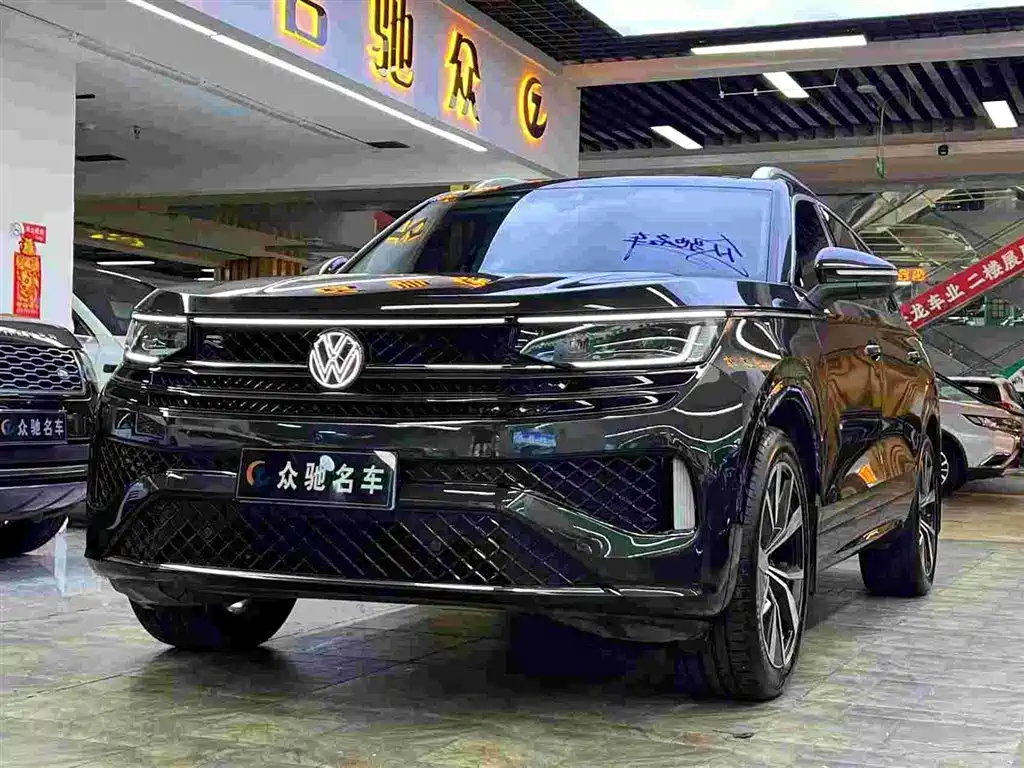 Volkswagen Talagon 2023 380TSI 4WD R-Line Launch Edition фото 3