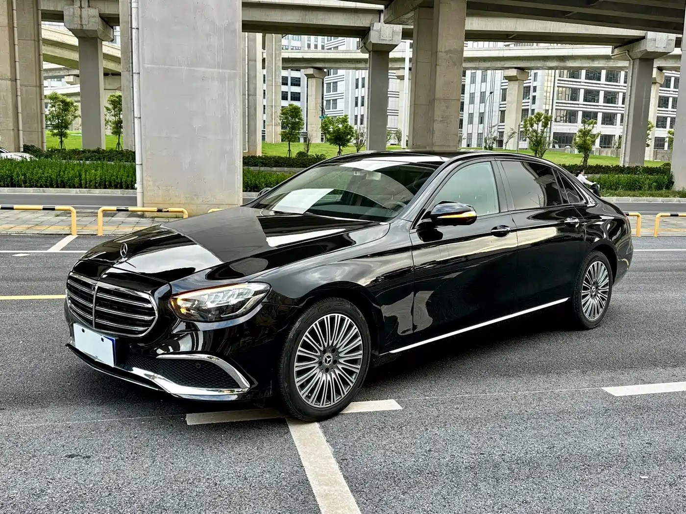 Mercedes-Benz E-Class 2019 E 300 L Sport Luxury
