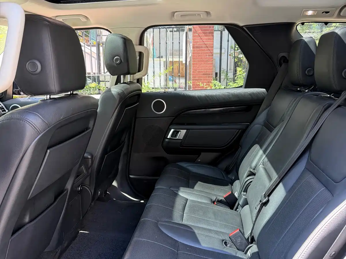 Фото 6 - Land Rover Discovery