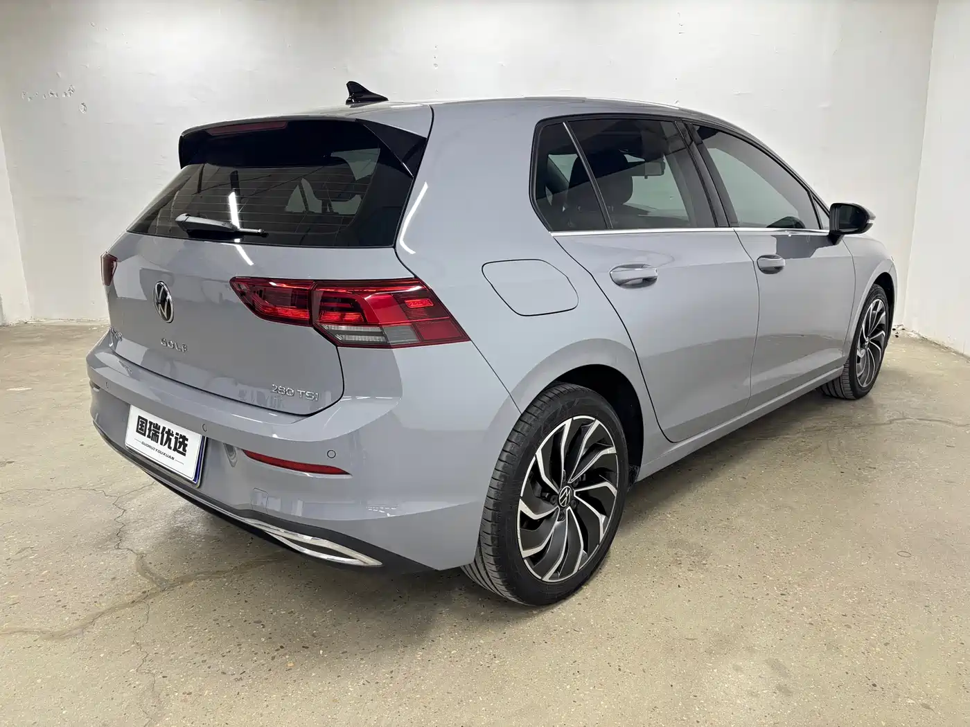 Volkswagen Golf 2023 280TSI DSG Pro 20th Anniversary Edition фото 4