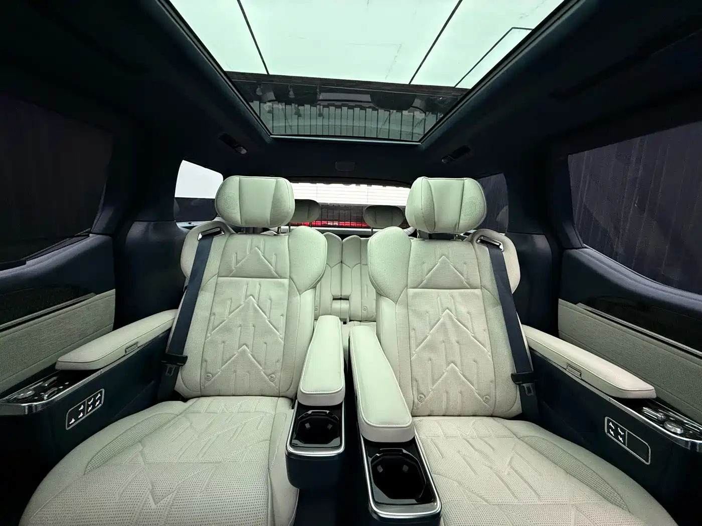 ZEEKR EXTREME KRYPTON 009