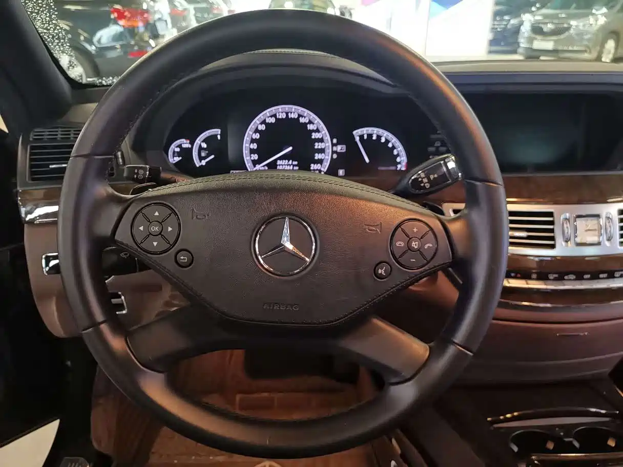 Mercedes-Benz S-Class 2012 S 300 L Premium Grand Edition фото 7