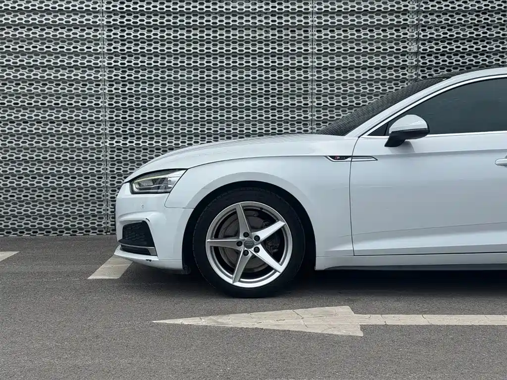 Audi A5 (Import) 2017 Sportback 40 TFSI Fashion фото 4