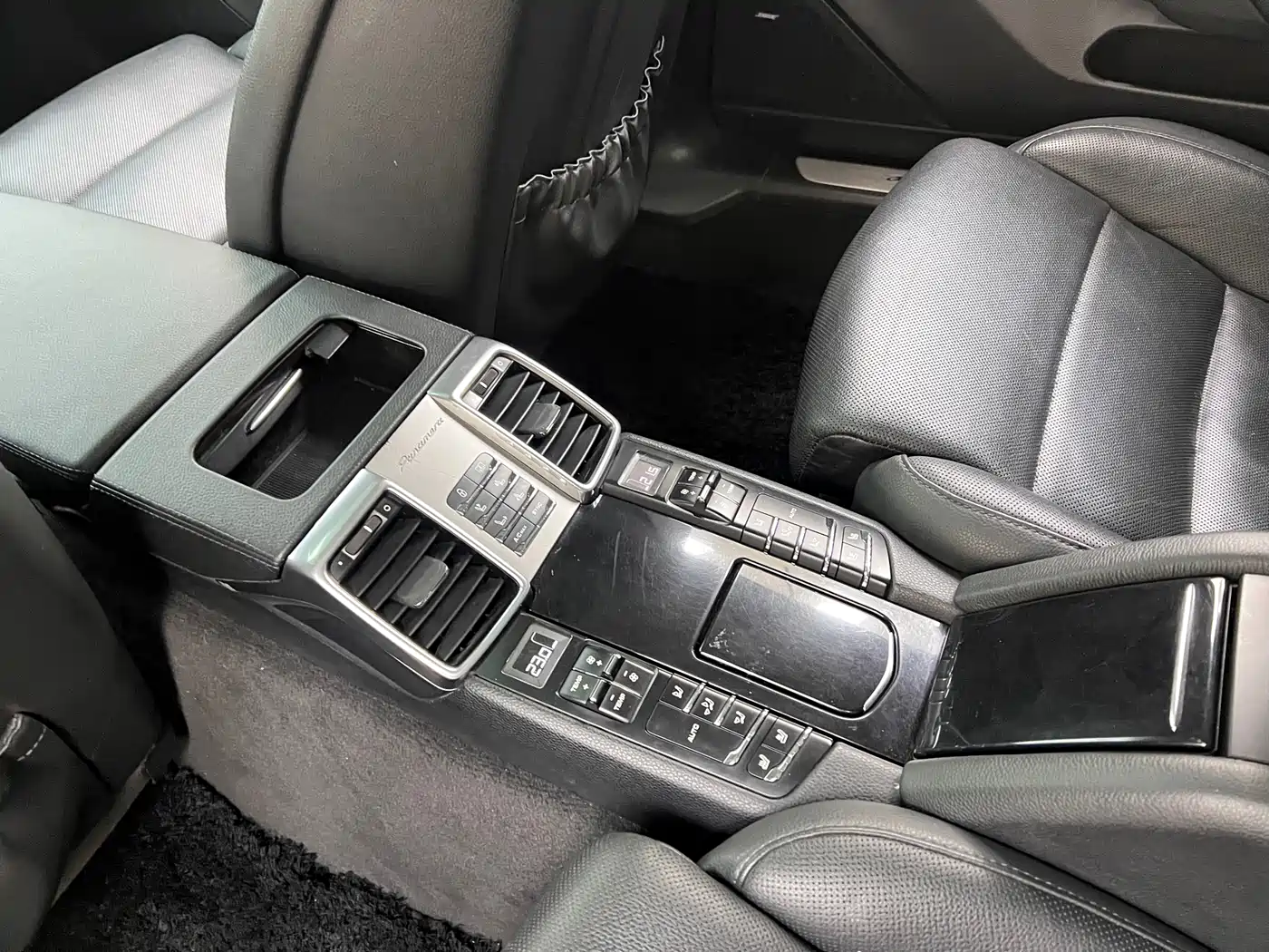 Porsche Panamera 2014 Panamera 4 Executive 3.0T фото 22
