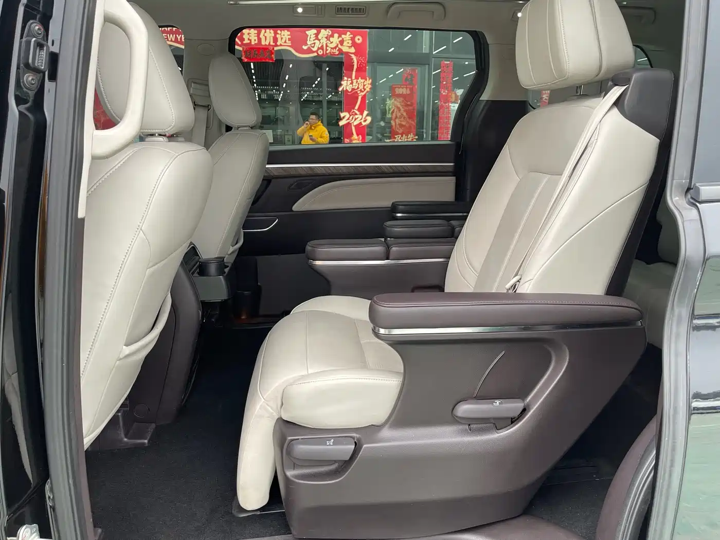GAC Trumpchi Trumpchi M8 2021 Leading Show Series 390T Prestige Edition фото 6