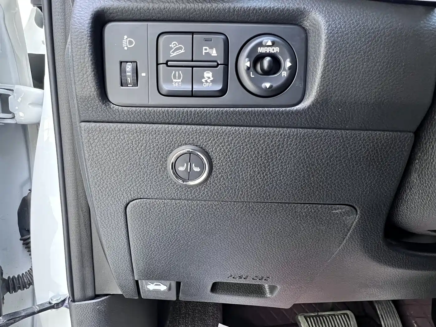Kia KX1 2021 1.4L CVT Fun Sunroof Version фото 12