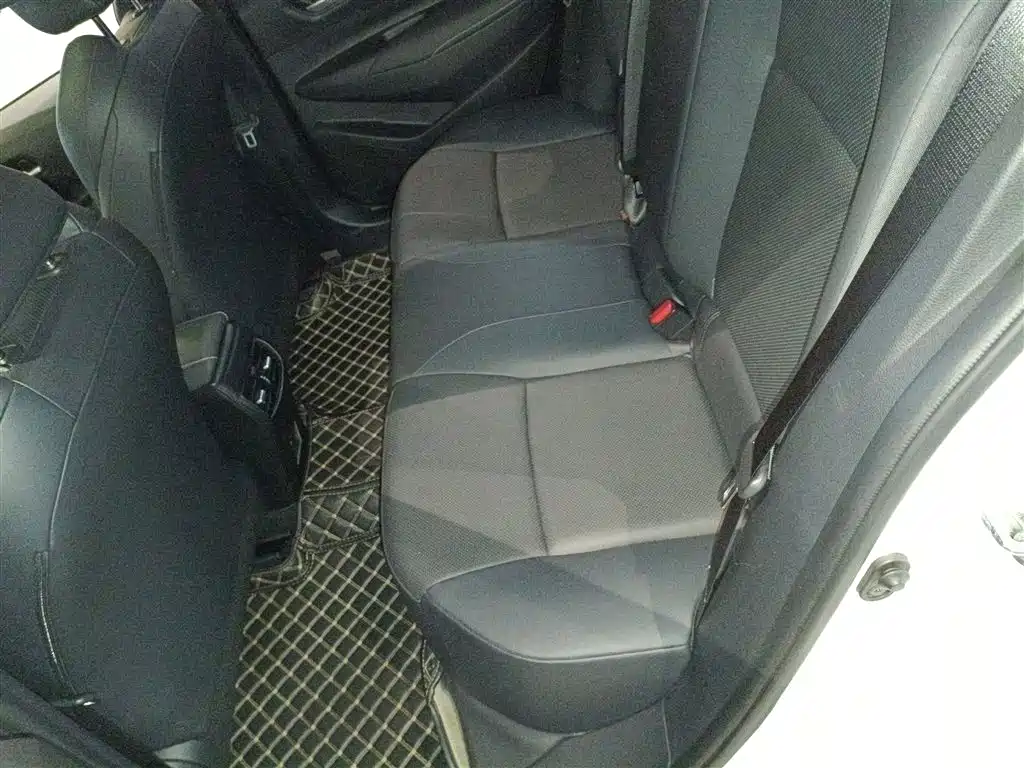 Toyota Levin 2021 185T CVT Luxury Edition фото 13