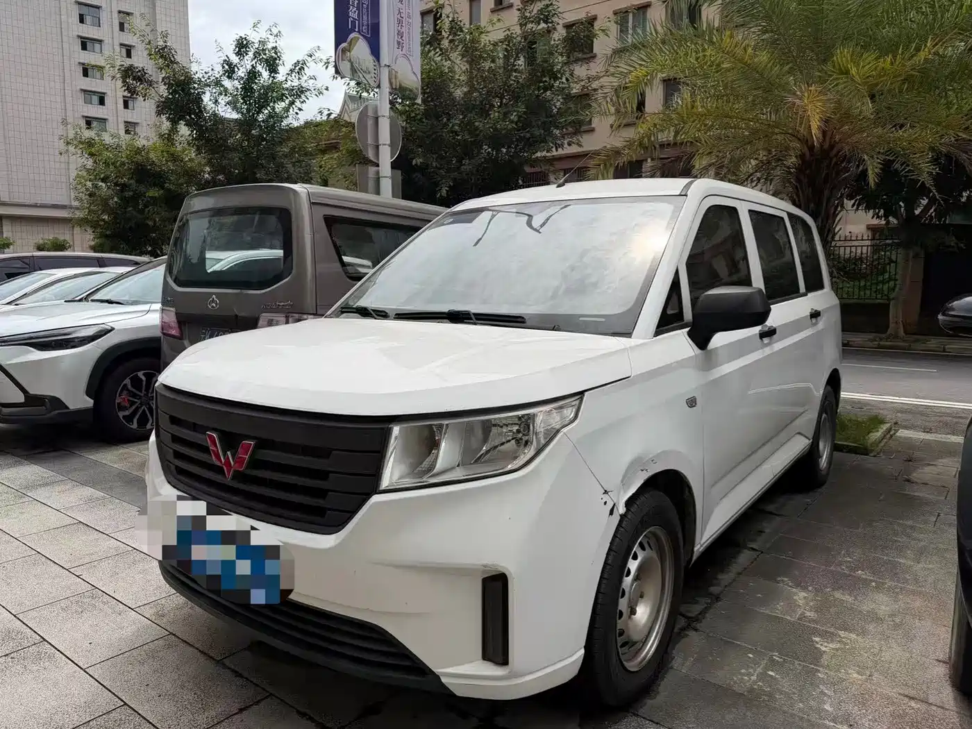 Wuling Motors Wuling Hongguang PLUS 2020 2019 1.5T Manual Standard 7-seater