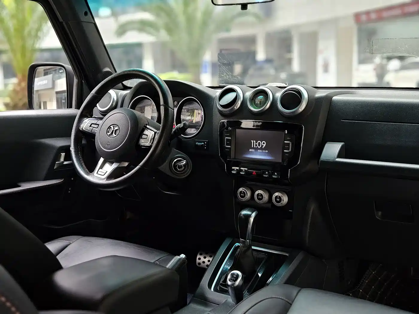 BAIC ORV Beijing Offroad BJ40 2016 2016 Model 40L 2.3T Automatic 4WD Exclusive