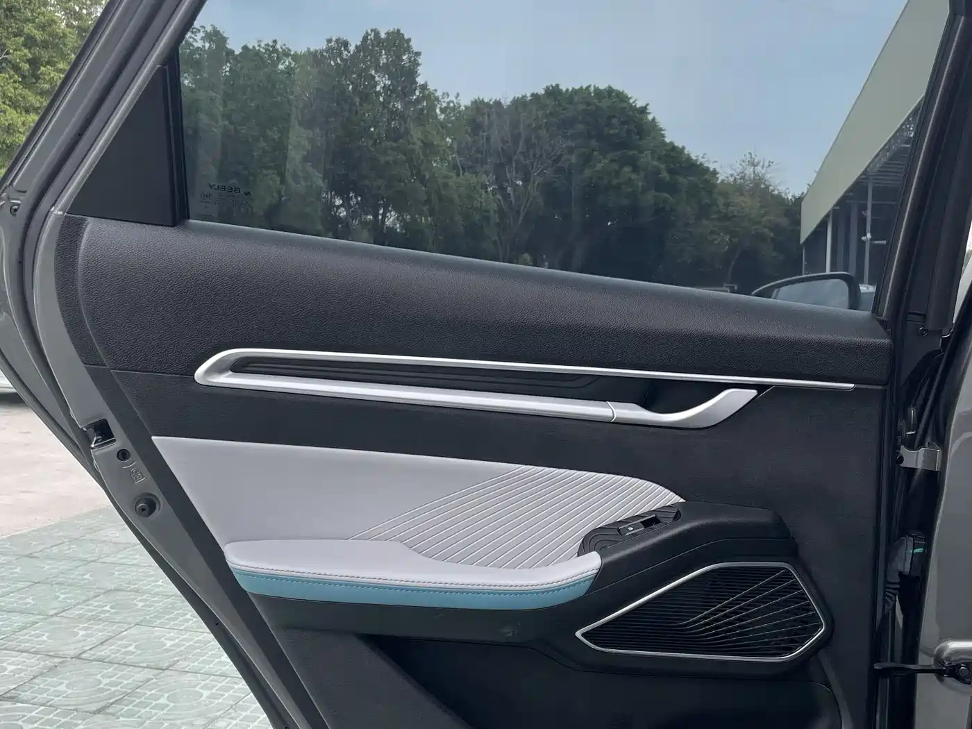 GEELY AUTOMOBILE EMGRAND