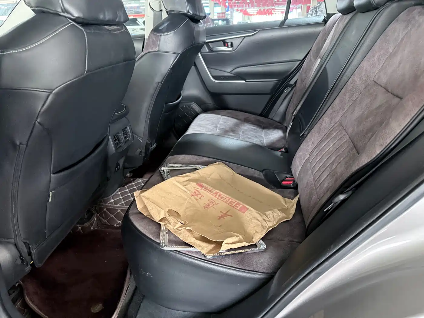 Toyota RAV4 Rongfang 2020 2.0L CVT 2WD Trend Edition фото 11
