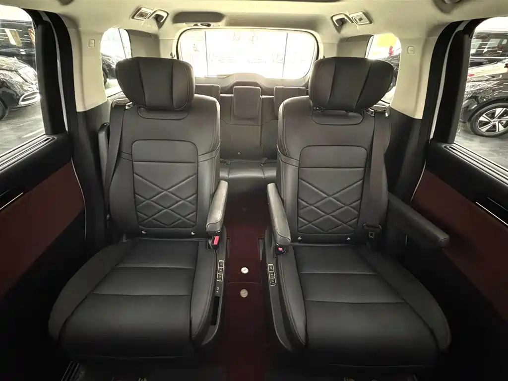 GAC Trumpchi Trumpchi E8 NEV 2024 Model 150km MAX+ фото 11