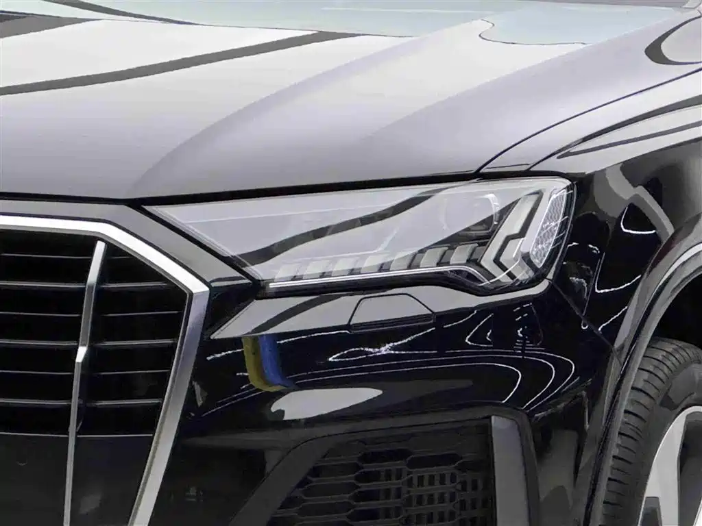 Audi Q7 2023 55 TFSI quattro S line Sport фото 3