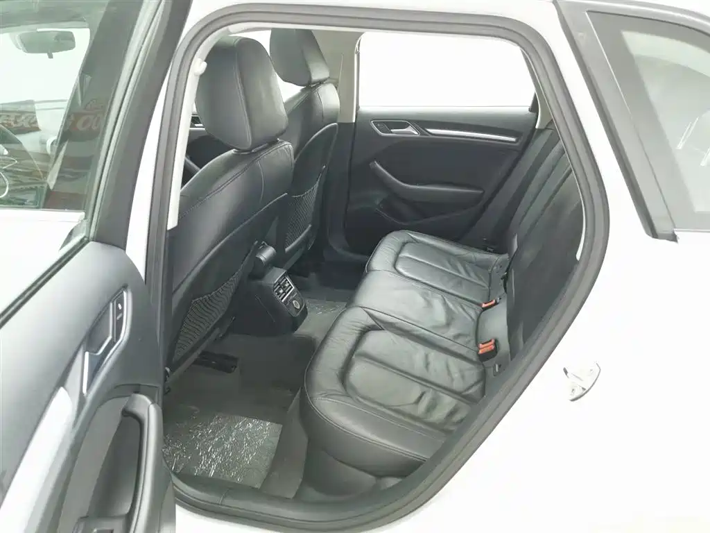 Audi A3 2016 Sportback 35 TFSI Style фото 15