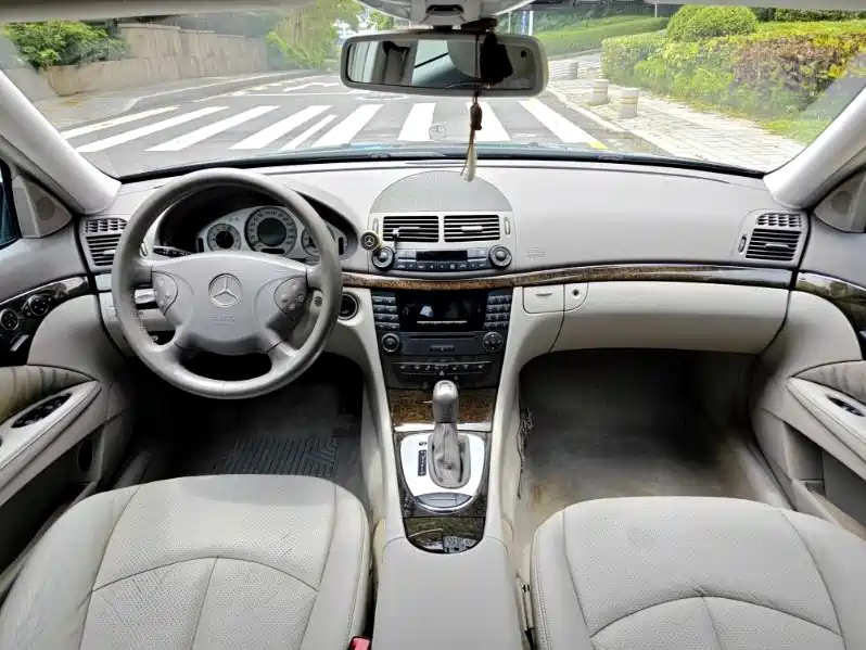 Mercedes-Benz E-Class (Import) 2004 E 240 фото 5