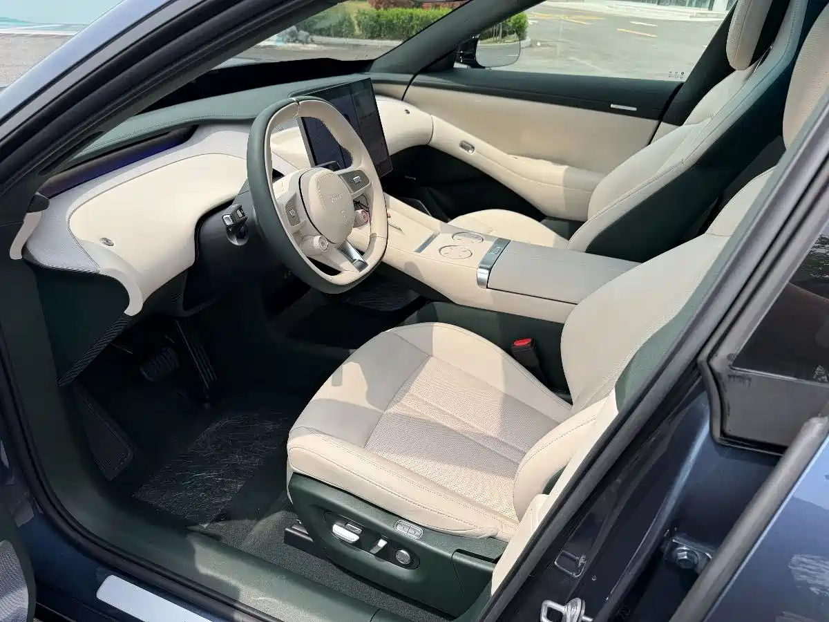Xiaomi Auto Xiaomi YU7 2025 Ultra Long Range High Performance AWD Max Edition фото 12