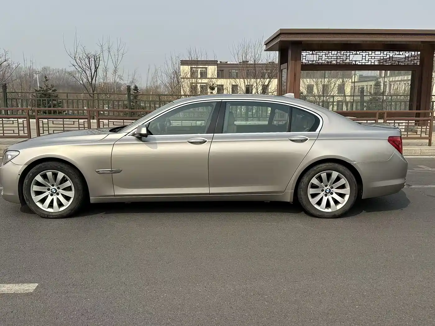 BMW 7 Series 2011 730Li Elegance фото 8