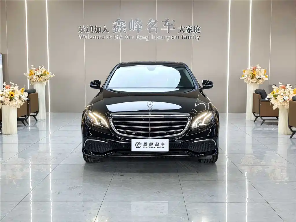 Mercedes-Benz E-Class 2018 E 300 L Fashion фото 2