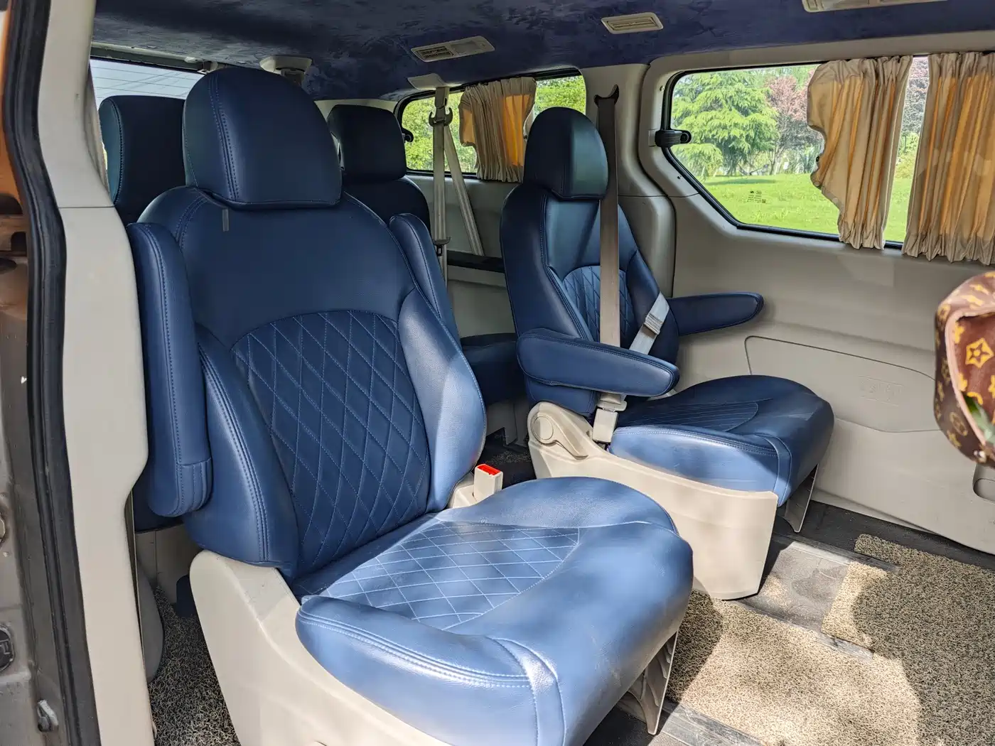 SAIC Maxus Maxus G10 2014 Model Year 2.0T Auto Executive фото 6