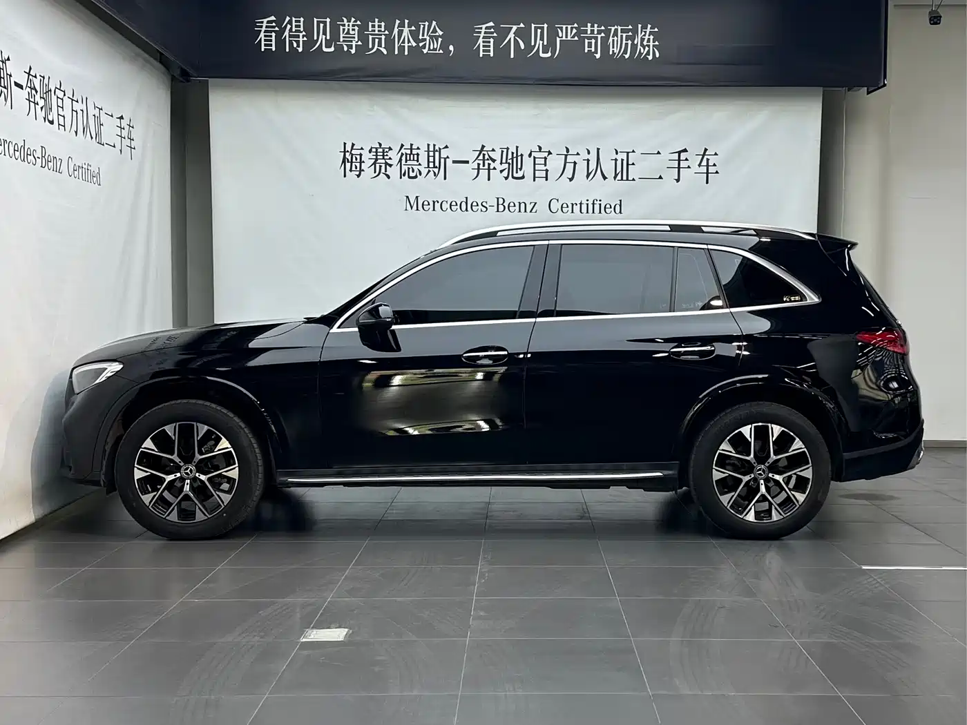 Mercedes-Benz GLC 2023 GLC 260 L 4MATIC Luxury 5-Seater фото 17