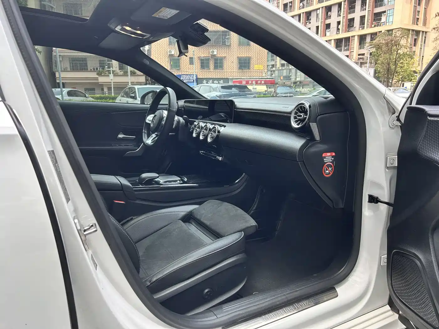Mercedes-Benz A-Class 2020 A 200 L фото 8