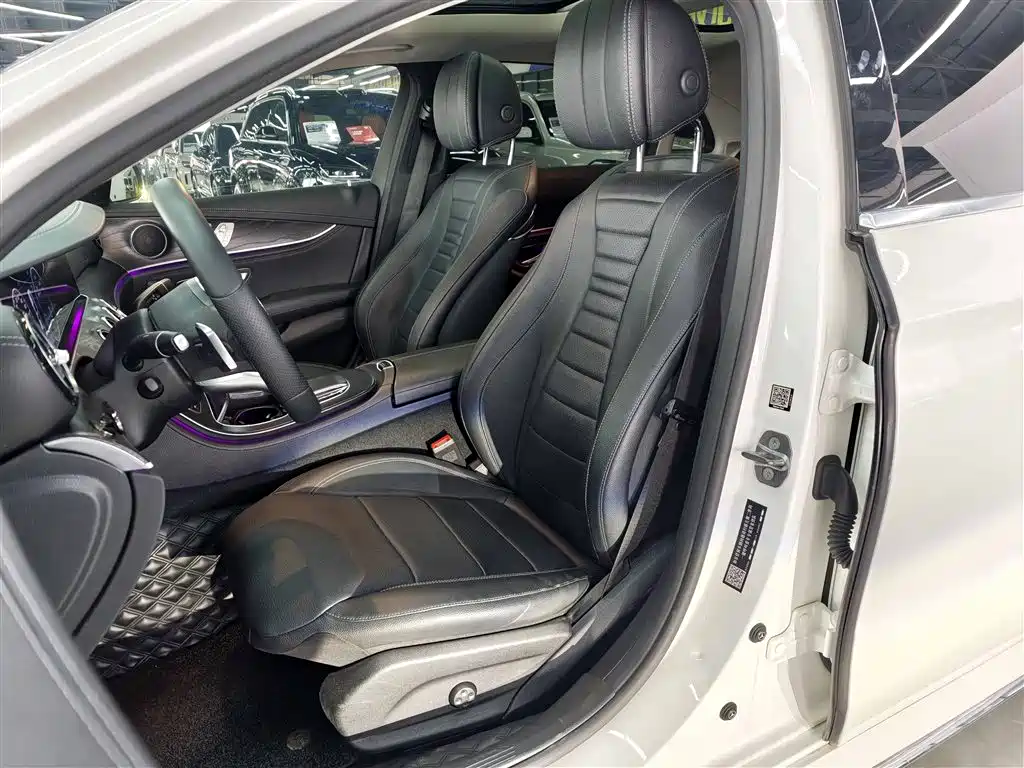 Mercedes-Benz E-Class 2019 E 300 L Sport Fashion фото 5