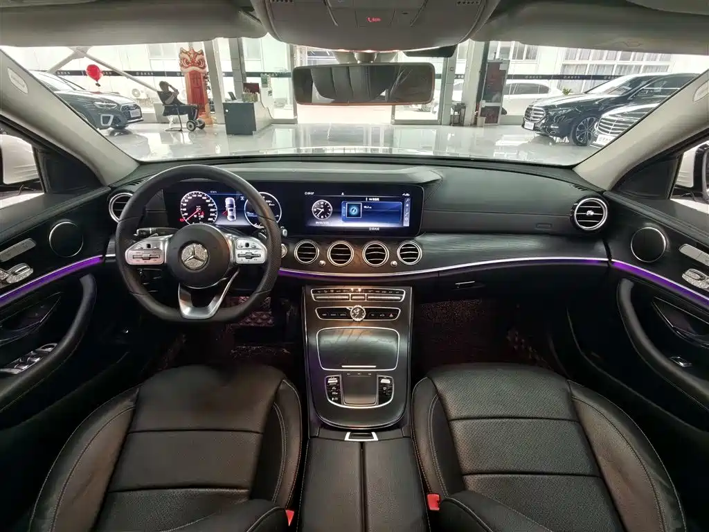 Mercedes-Benz E-Class 2019 E 300 L Sport Fashion фото 6