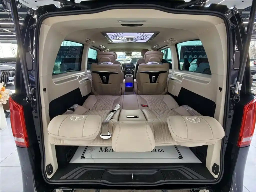 Mercedes-Benz Vito 2021 2.0T Business Edition 7-seater фото 17