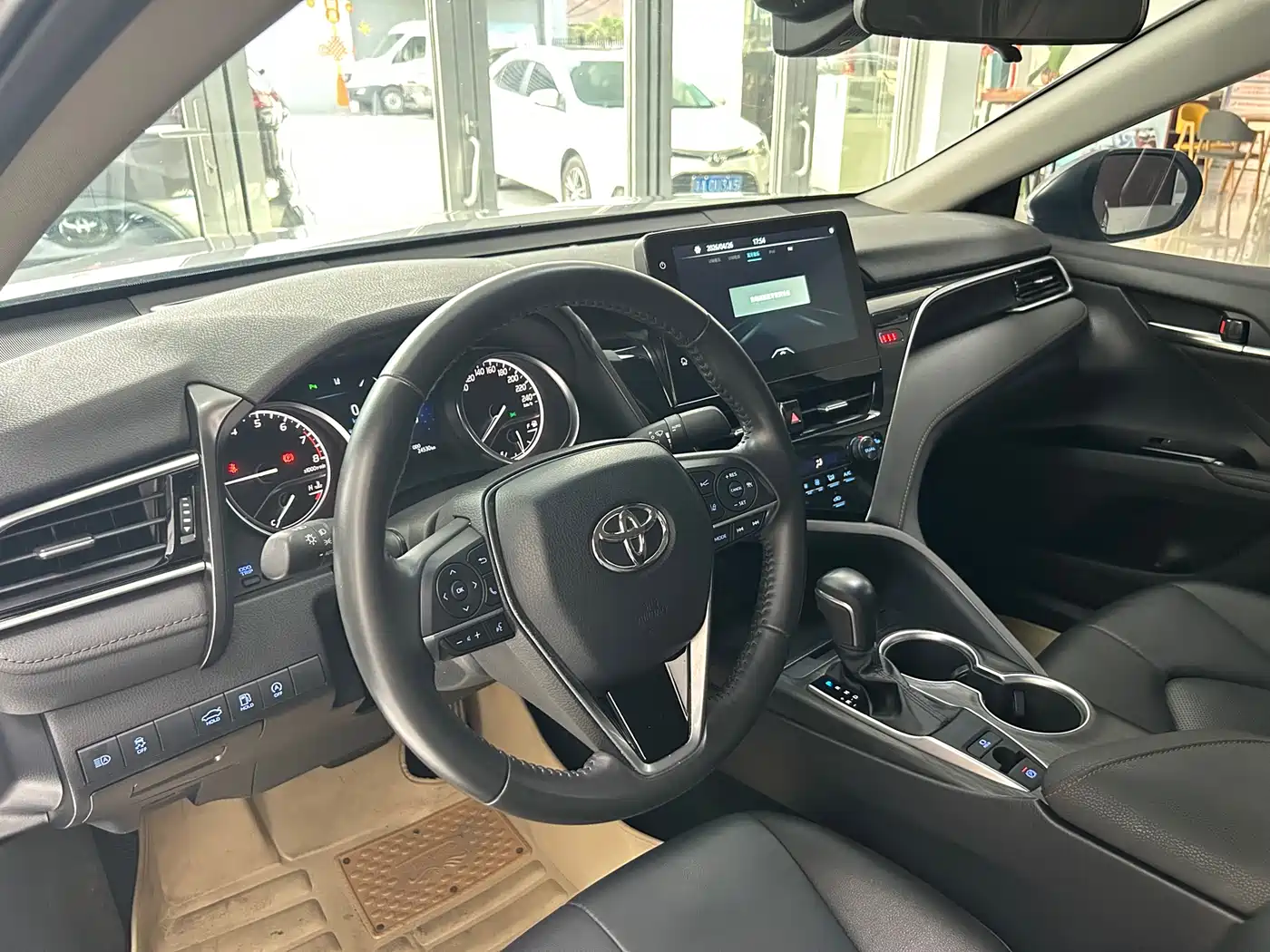 Toyota Camry 2021 2.0G Luxury Edition фото 14