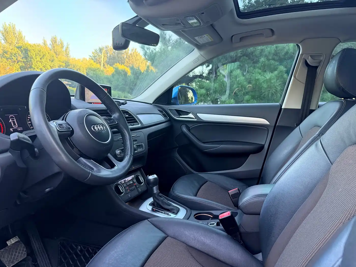 Фото 4 - Audi Q3
