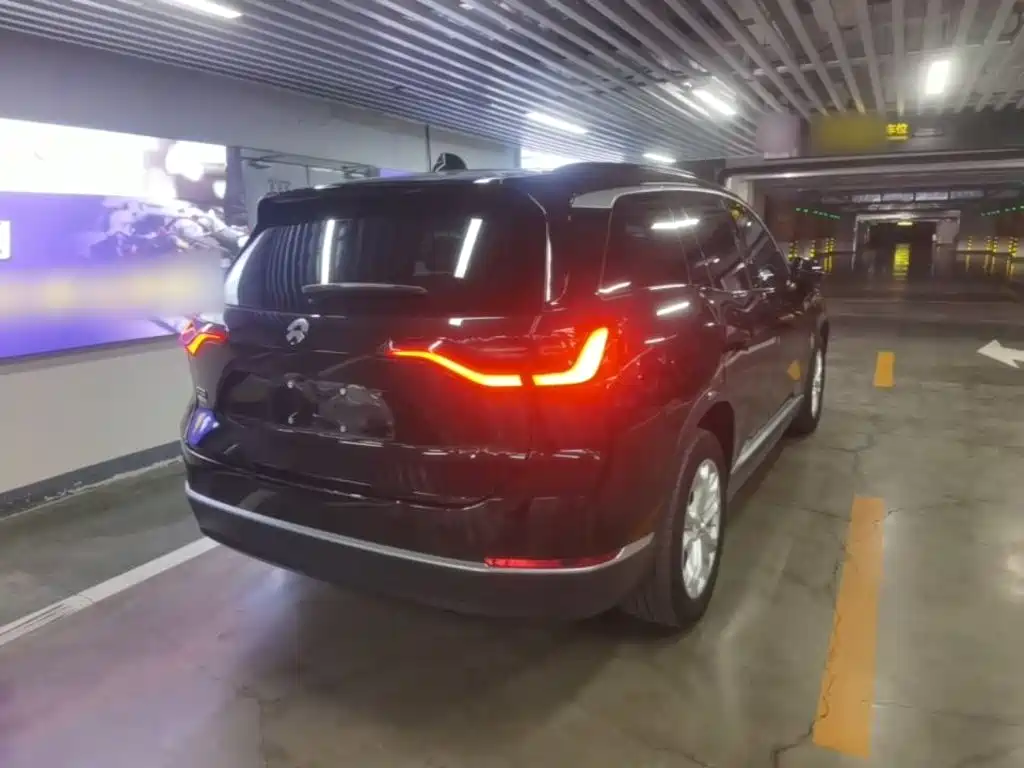 Фото 7 - NIO ES8