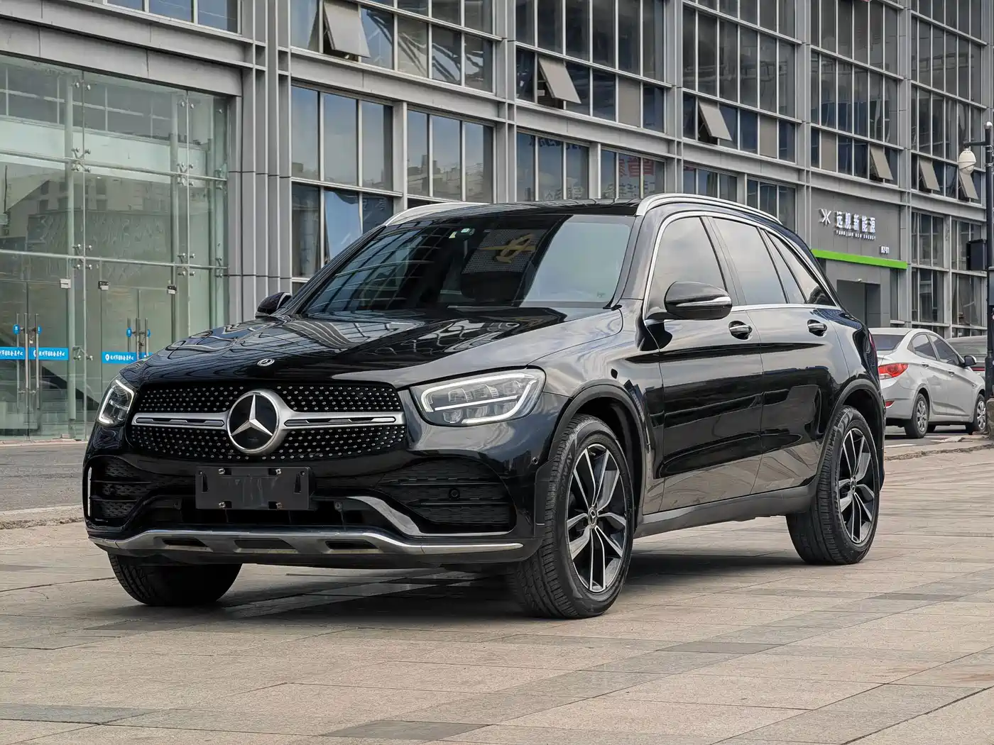 Mercedes-Benz GLC 2020 Facelift GLC 260 L 4MATIC Luxury