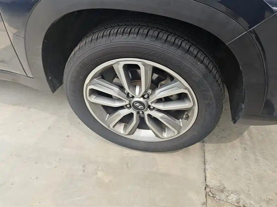 Hyundai Beijing Hyundai ix35 2018 2.0L Automatic 2WD Zhiyong·Enjoyment Edition фото 6