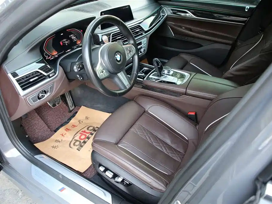 BMW 7 Series 2021 Model 730Li M Sport Package фото 5