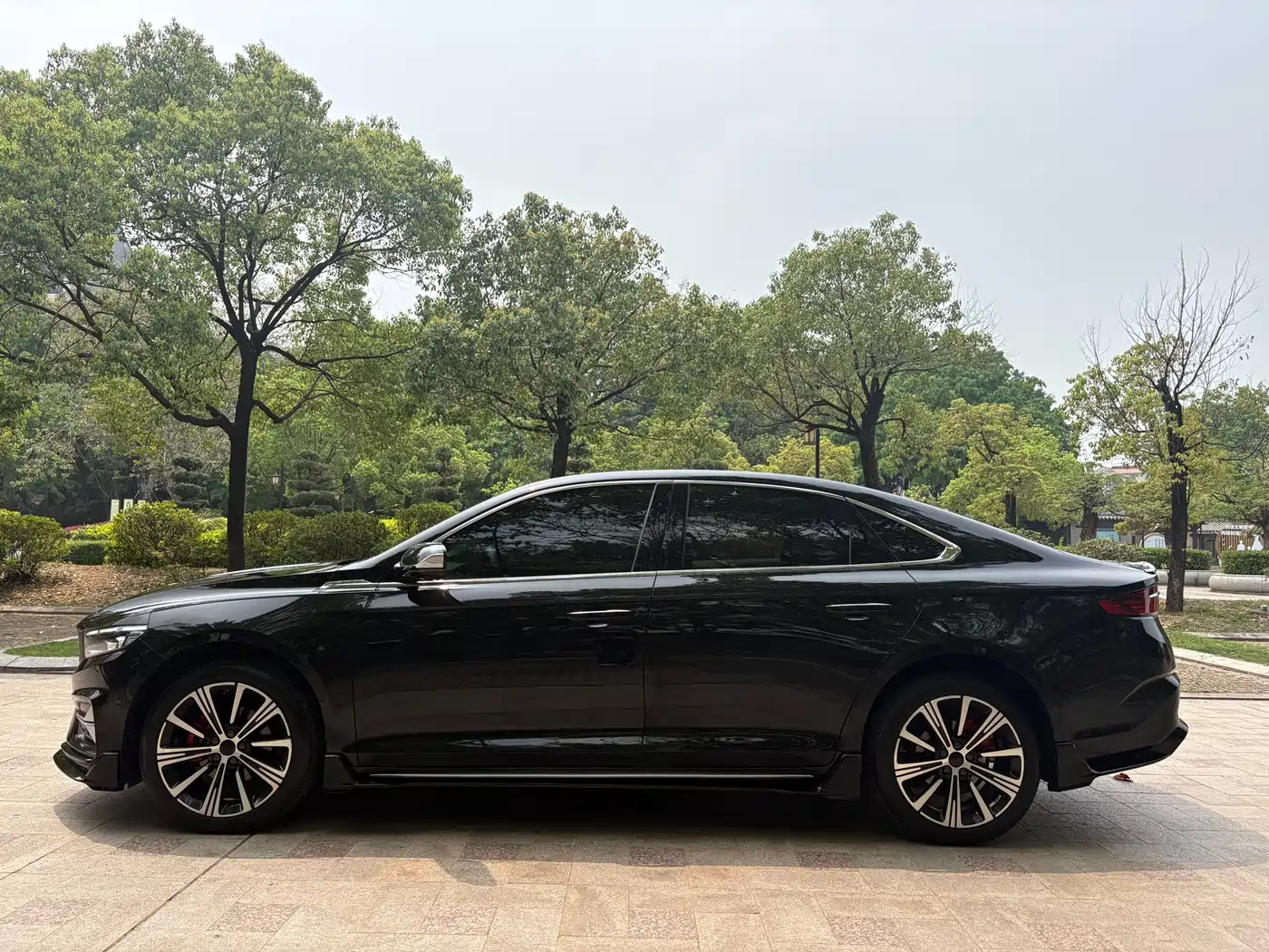 GEELY AUTOMOBILE XINGRUI