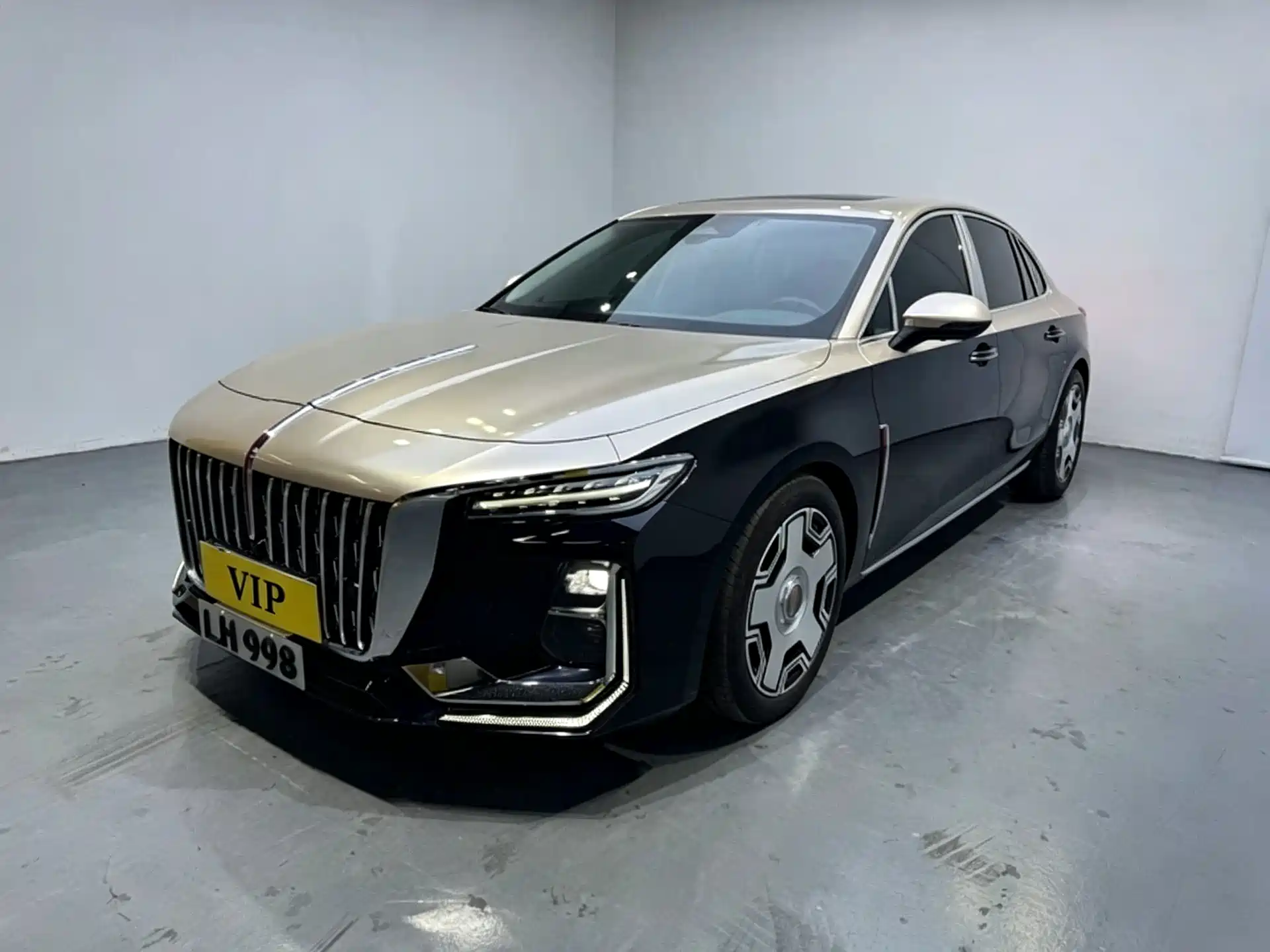 Фото 1 - Hongqi H5