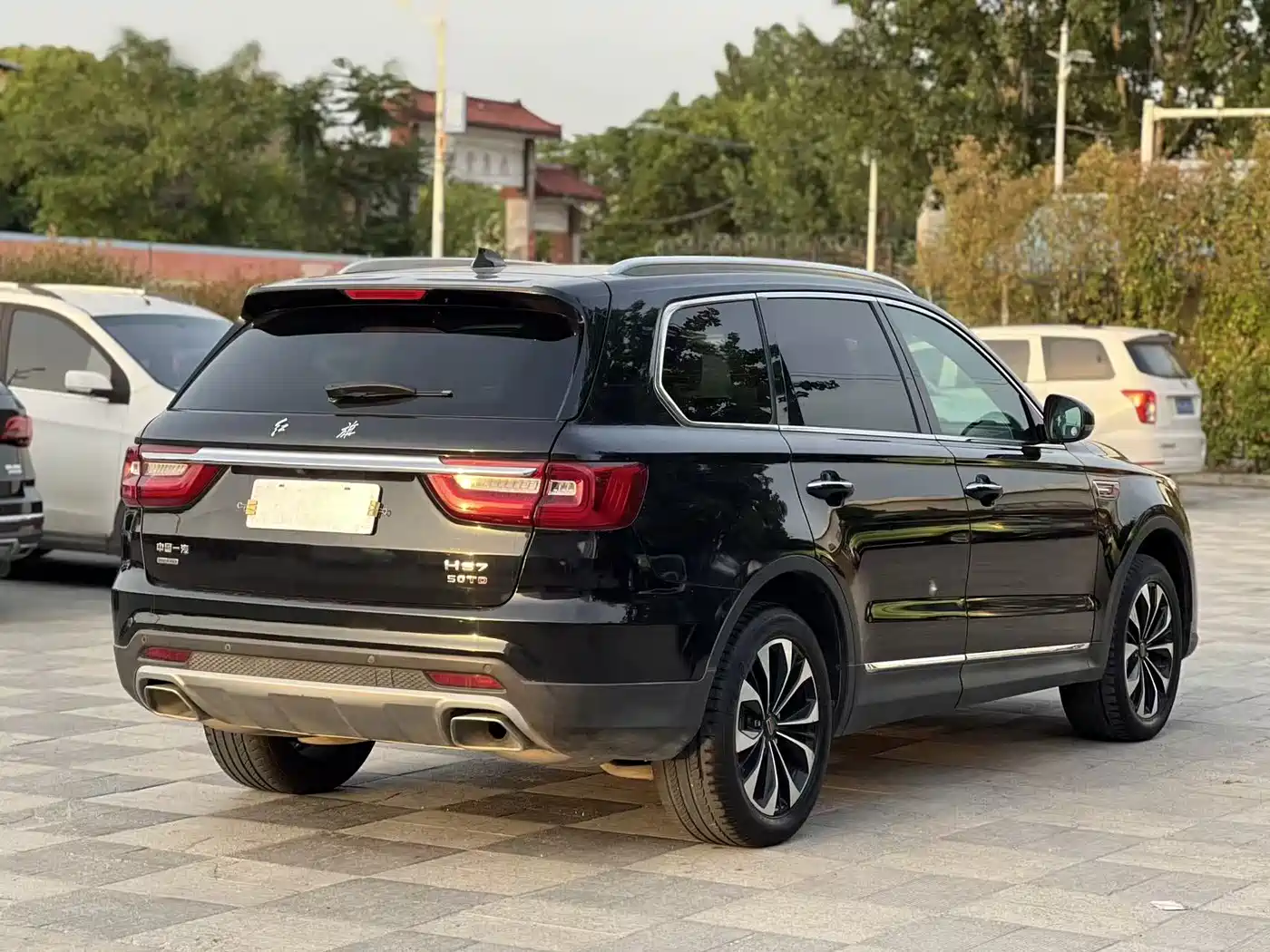 Hongqi HS7 2019 3.0T Automatic 4WD Smart Connection Flag Enjoy Edition фото 10