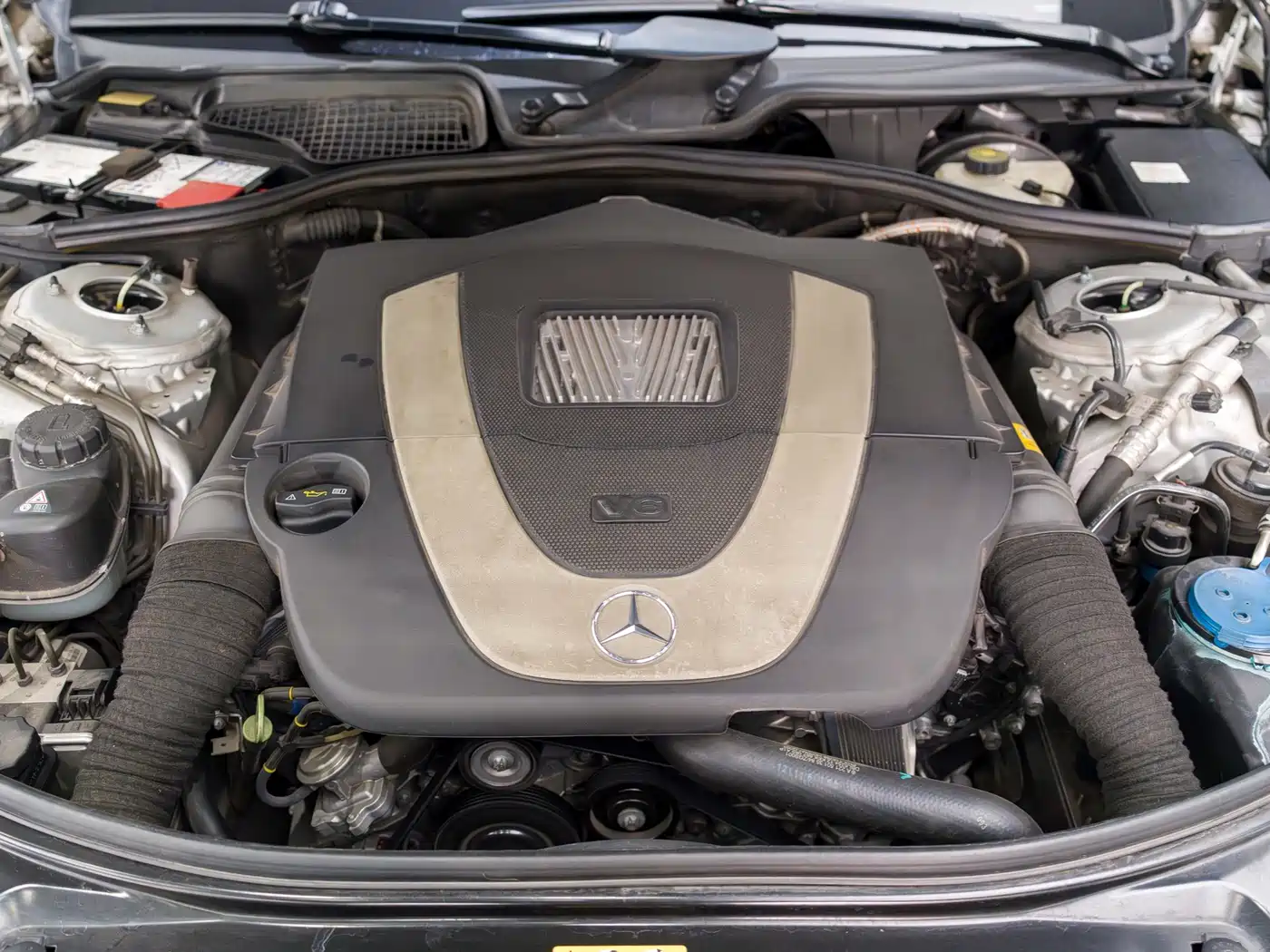 Mercedes-Benz S-Class 2012 S 300 L Premium Grand Edition фото 27