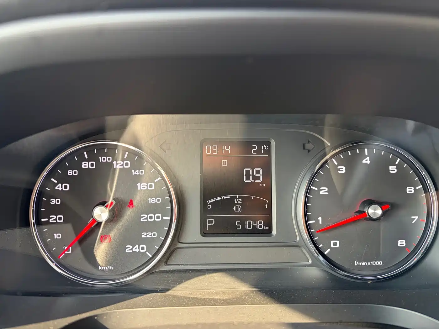 Roewe i6 2018 2018 20T Automatic Internet ZhiXiang Edition