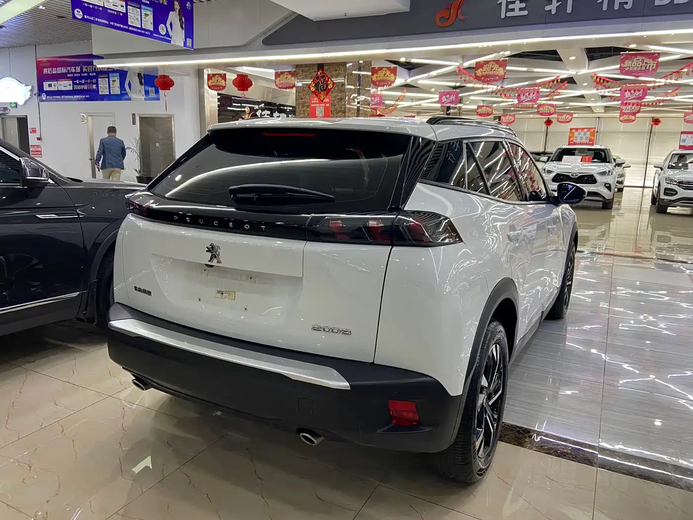 Peugeot 2008 2022 230THP THE ONE фото 4