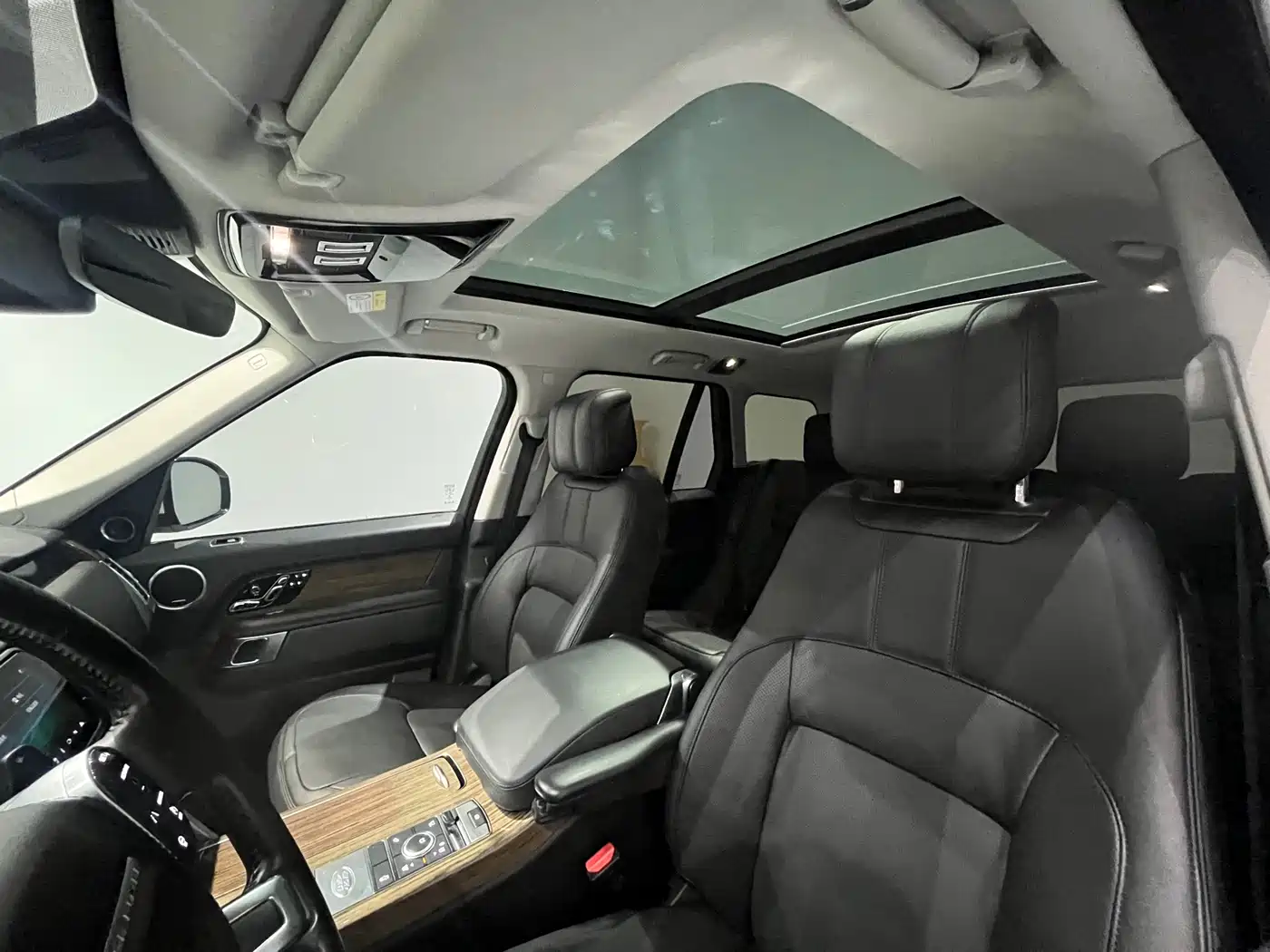 Land Rover Range Rover 2018 3.0 SC V6 Vogue Heritage Edition фото 11