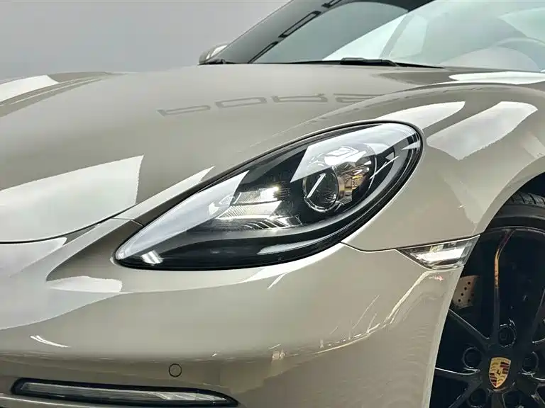 صورة 7 - Porsche 718