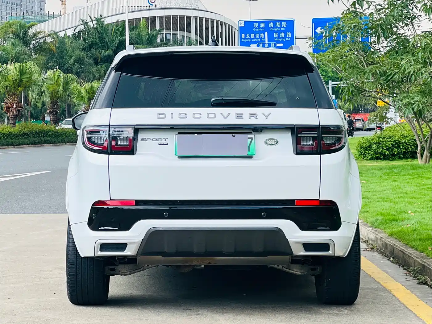 Land Rover Discovery Sport PHEV 2022 Facelift P300e Plug-in Hybrid фото 10