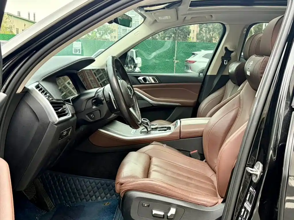 Photo 4 - BMW X5 (Import)