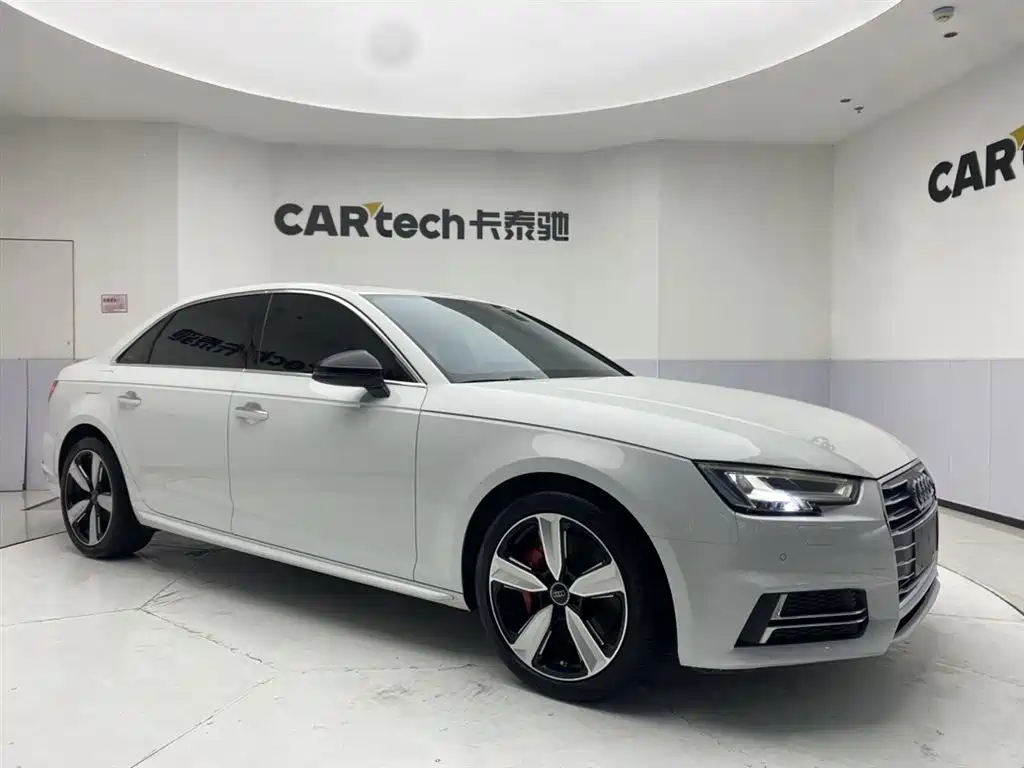 Audi A4L 2018 30th Anniversary 40 TFSI Fashion фото 2