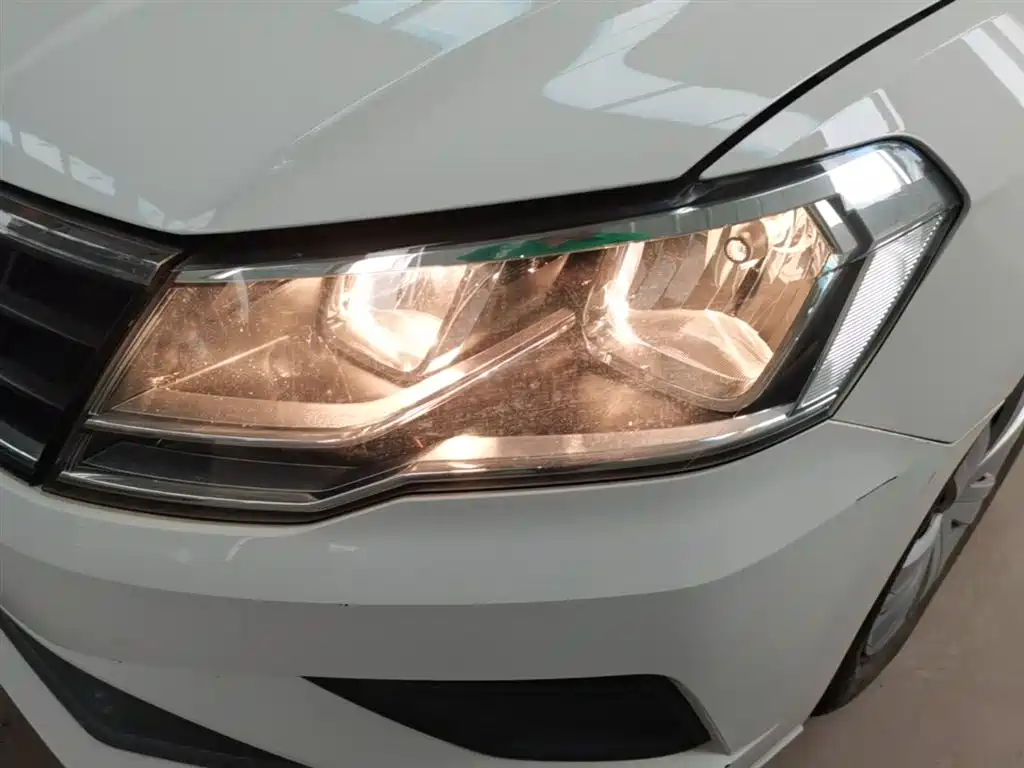 Volkswagen Jetta 2017 1.4L Manual Fashion фото 24