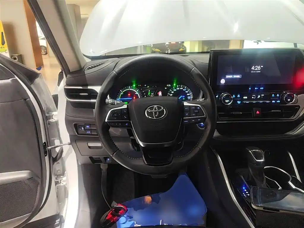 Toyota Highlander 2022 Model Dual Engine 2.5L 4WD Premium Edition 7-Seater фото 11