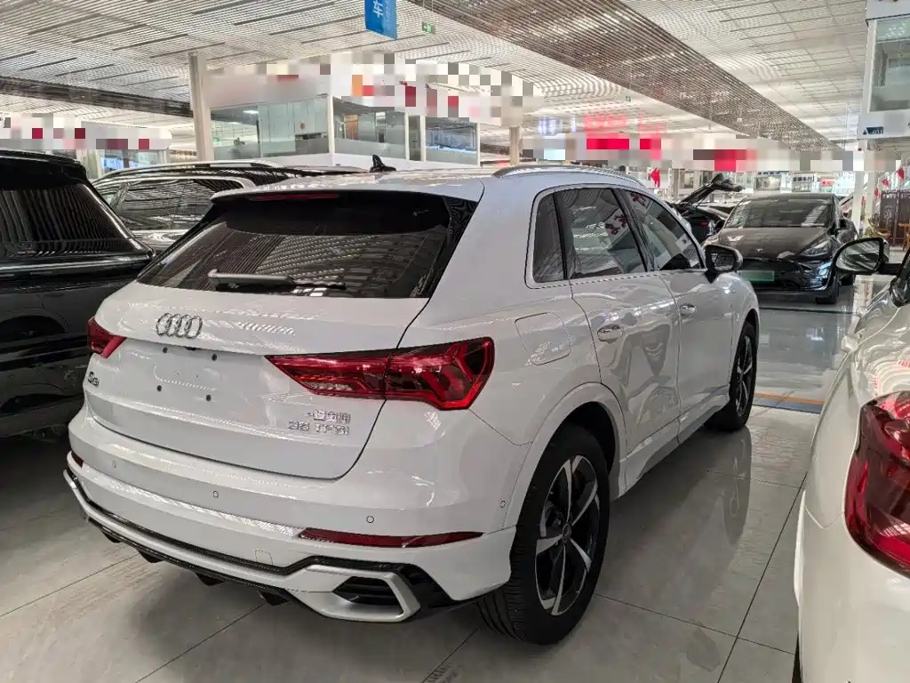 Audi Q3 2025 2025 quattro 45th Anniversary Edition 35TFSI Fashion Dynamic