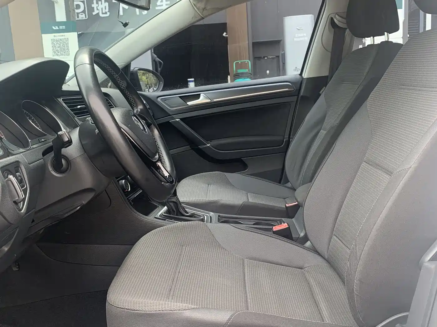 Volkswagen Golf 2016 230TSI Automatic Comfort фото 5